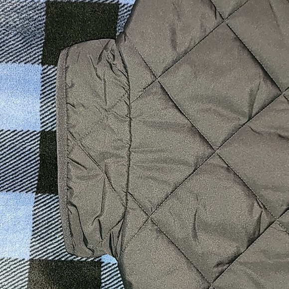 Vintage. J.Crew. Puffer Vest. Full-zip. Women's size Small. - Picture 14 of 15